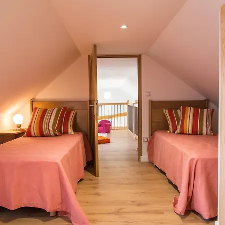 L'etable De Pierre Tatil Evi