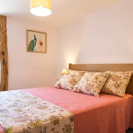 L'etable De Pierre Tatil Evi *